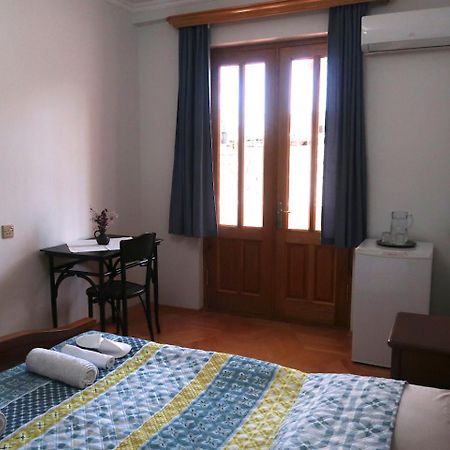 Guest House Merci Тбілісі Екстер'єр фото
